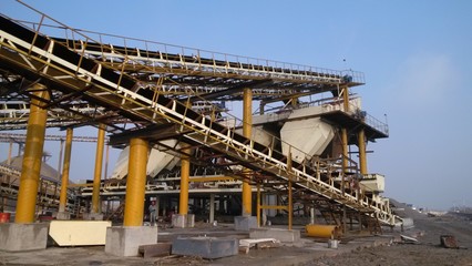 打造綠色礦山,保護生態環境,堅持綠色發展